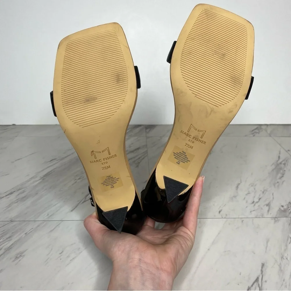 New! Marc Fisher Derine Black Leather Square Toe Heeled Sandal 7 1/2